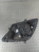 Laden Sie das Bild in den Galerie-Viewer, Frontscheinwerfer Mercedes-Benz Sprinter 906 9068202461 Rechts Headlight