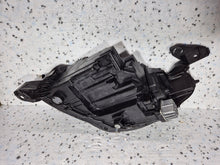 Laden Sie das Bild in den Galerie-Viewer, Frontscheinwerfer Opel Corsa F 9829522580 Full LED Rechts Scheinwerfer Headlight SCH6839741473zl