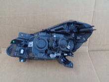 Laden Sie das Bild in den Galerie-Viewer, Frontscheinwerfer Renault Clio III 260104676 Rechts Scheinwerfer Headlight