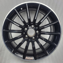 Load image into Gallery viewer, 1x Alufelge 18 Zoll 7.5" 5x112 52ET A1764010200 Mercedes-Benz Cla C117 Rim Wheel FEL1564018596eu