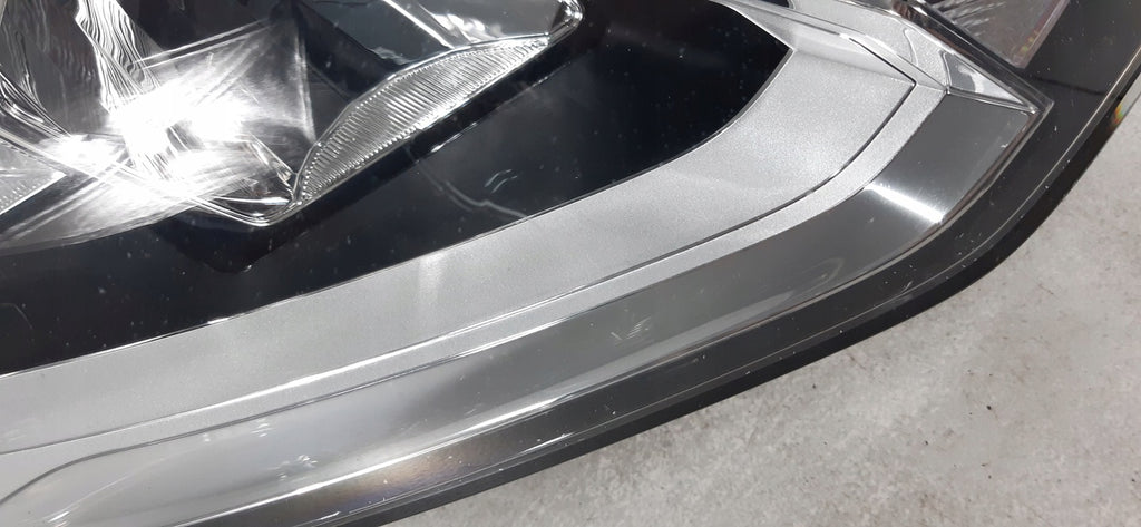 Frontscheinwerfer Audi A1 82A941004 Rechts Scheinwerfer Headlight