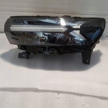 Laden Sie das Bild in den Galerie-Viewer, Frontscheinwerfer Dacia Duster 260603515R LED Links Scheinwerfer Headlight