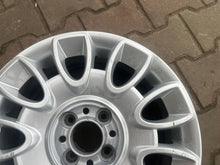 Laden Sie das Bild in den Galerie-Viewer, 1x Alufelge 15 Zoll 6.0&quot; 4x98 35ET Glanz Silber 50901666 Fiat 500 Rim Wheel