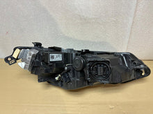Load image into Gallery viewer, Frontscheinwerfer VW Golf VIII I 5H1941005A 5H1941006A Full LED Ein Satz SCH7507431690xw