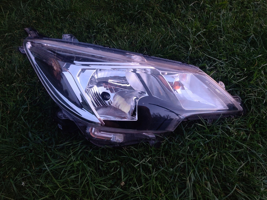 Frontscheinwerfer Mitsubishi Space W Star 8301D446 Rechts Scheinwerfer Headlight SCH3032785587to
