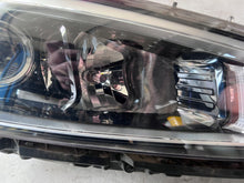 Load image into Gallery viewer, Frontscheinwerfer Hyundai I30 III 92102-G4XXX Rechts Scheinwerfer Headlight SCH2533433868vo