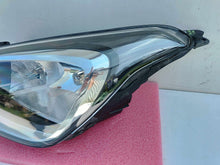 Laden Sie das Bild in den Galerie-Viewer, Frontscheinwerfer Hyundai I10 92101-B9300 Links Scheinwerfer Headlight