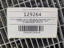 Laden Sie das Bild in den Galerie-Viewer, 1x Alufelge 17 Zoll 6.5" 5x114.3 48ET Glanz Silber 52910-2S210 Hyundai Ix35 FEL6224446927om