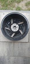 Load image into Gallery viewer, 1x Alufelge 17 Zoll 7.0" 5x114.3 50ET Glanz Schwarz 52910HF200 Hyundai Kona FEL1015825440gi