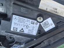 Laden Sie das Bild in den Galerie-Viewer, Frontscheinwerfer Mercedes-Benz W205 A205 A2059061606KZ A2059061506 LED Rechts SCH9672768357vb
