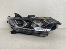 Laden Sie das Bild in den Galerie-Viewer, Frontscheinwerfer Mitsubishi Outlander III 8301D332 LED Rechts Headlight SCH6891927850ox