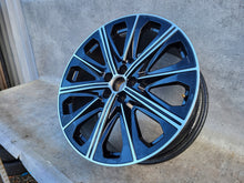 Load image into Gallery viewer, 1x Alufelge 20 Zoll 9.0&quot; 5x112 89A601025AB Audi Q4 Rim Wheel