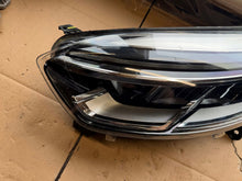 Laden Sie das Bild in den Galerie-Viewer, Frontscheinwerfer Renault Captur 260606152R Links Scheinwerfer Headlight SCH3032490828ju