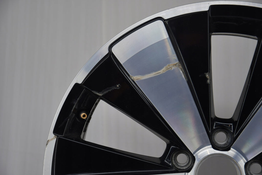 1x Alufelge 18 Zoll 8.0" 5x112 48ET 5C0601025AK VW Rim Wheel