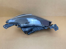 Laden Sie das Bild in den Galerie-Viewer, Frontscheinwerfer Mazda II D09K-51040 Full LED Links Scheinwerfer Headlight