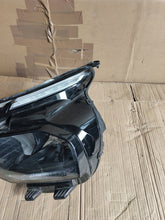 Laden Sie das Bild in den Galerie-Viewer, Frontscheinwerfer Citroën C4 III 9830655980 Ein Satz Scheinwerfer Headlight SCH7575055564lo