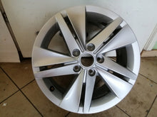 Laden Sie das Bild in den Galerie-Viewer, 1x Alufelge 16 Zoll 7.0&quot; 5x112 48ET Glanz Silber 5H0601025 VW Golf Rim Wheel