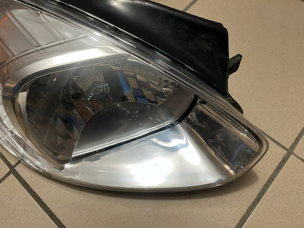 Frontscheinwerfer Hyundai Accent 92102-1E000 Rechts Scheinwerfer Headlight