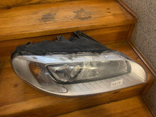 Load image into Gallery viewer, Frontscheinwerfer Volvo Xc70 31420014 Xenon Rechts Scheinwerfer Headlight