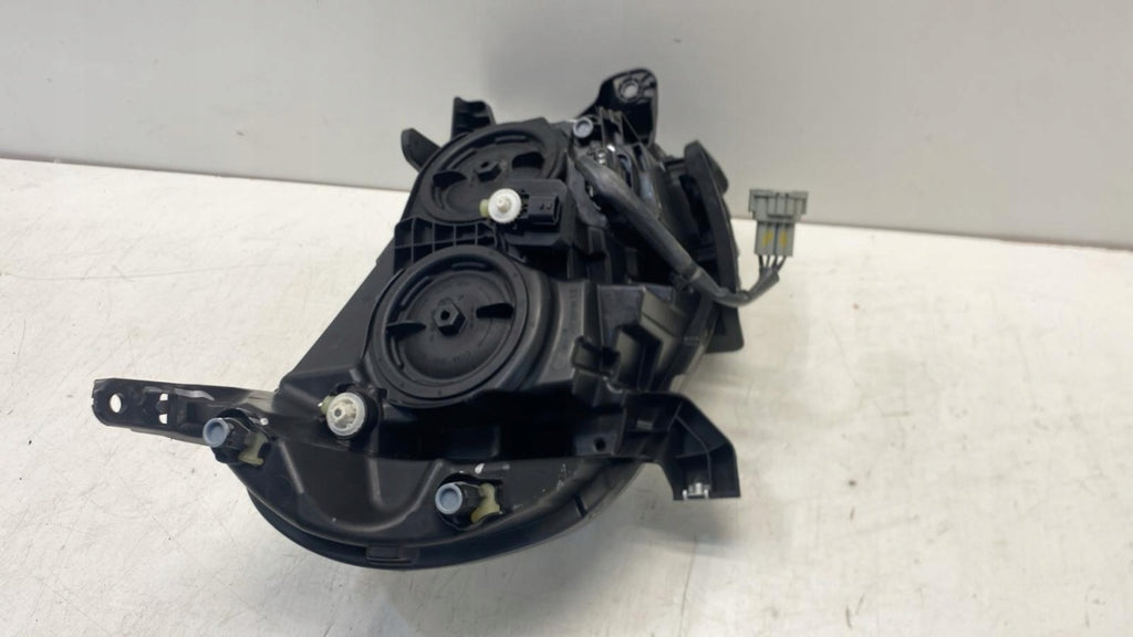 Frontscheinwerfer Mercedes-Benz X-Class A4709060700 Ein Satz Headlight SCH5858030999cl