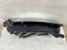 Laden Sie das Bild in den Galerie-Viewer, Frontscheinwerfer Skoda Octavia IV 5E4941016A LED Rechts Scheinwerfer Headlight SCH6162459110vb