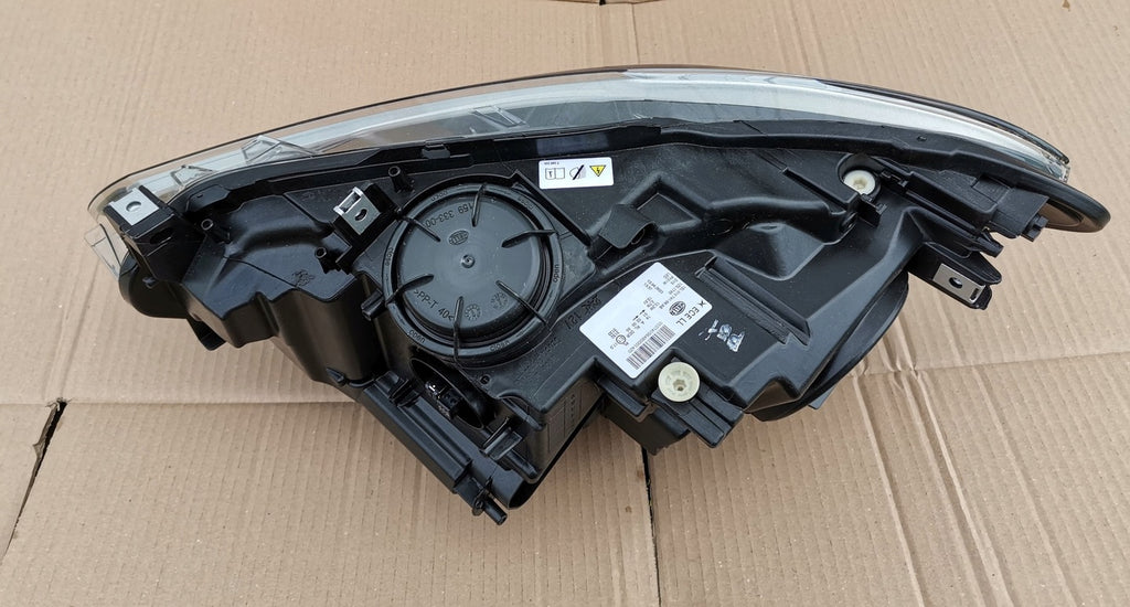 Frontscheinwerfer BMW 1 F21 F20 1EL010741-56 1ZS1745 Xenon Rechts Headlight