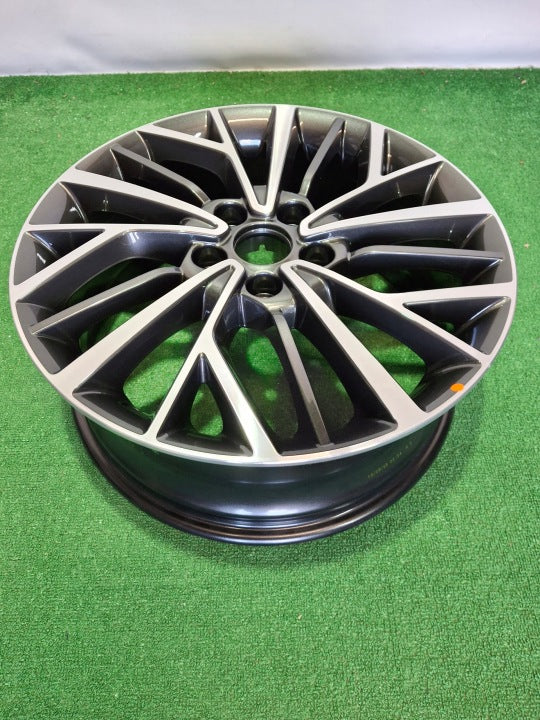 1x Alufelge 18 Zoll 7.0" 5x114.3 51ET Glanz Schwarz 52910-D7320 Hyundai I Mg FEL3389690455te