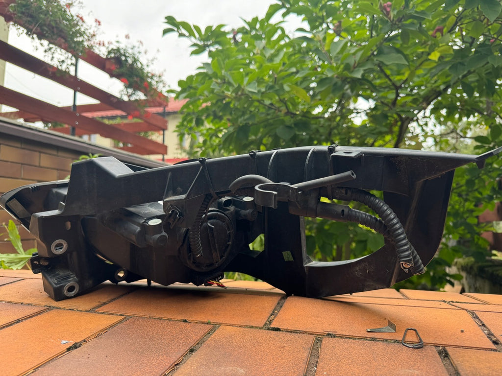 Frontscheinwerfer Mitsubishi Colt Ein Stück (Rechts oder Links) Headlight