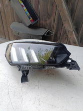 Laden Sie das Bild in den Galerie-Viewer, Frontscheinwerfer Peugeot 2008 II 9823193480 Rechts Scheinwerfer Headlight
