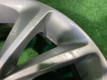 Laden Sie das Bild in den Galerie-Viewer, 1x Alufelge 16 Zoll 7.0" 5x105 41ET 39078765 Opel Astra Rim Wheel FEL1941587685ce