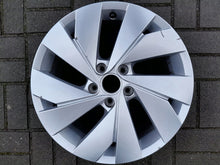 Laden Sie das Bild in den Galerie-Viewer, 1x Alufelge 17 Zoll 7.0" 5x112 51ET 5H0601025C VW Rim Wheel FEL8868345450tg