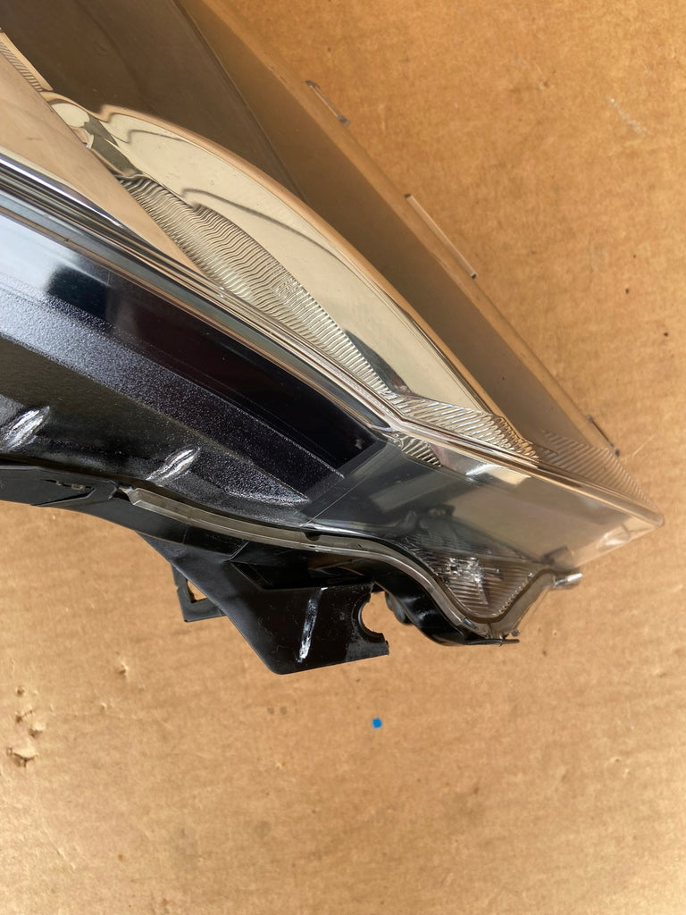 Frontscheinwerfer Toyota Yaris Links Scheinwerfer Headlight