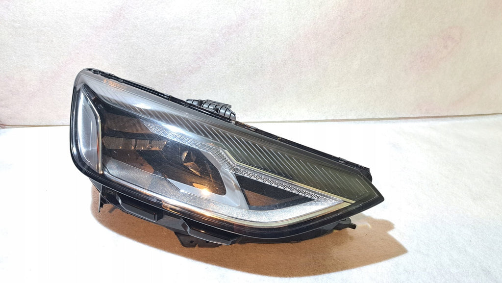 Frontscheinwerfer Audi A4 B9 8W0941012 LED Rechts Scheinwerfer Headlight