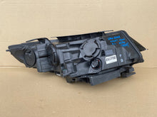 Laden Sie das Bild in den Galerie-Viewer, Frontscheinwerfer Land Rover Sport Discovery FK72-13W030-DG Xenon Links SCH9599812256ey