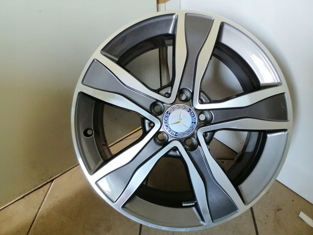 1x Alufelge 17 Zoll 7.0" 5x112 48,5ET Graphit A205401800 Mercedes-Benz C205