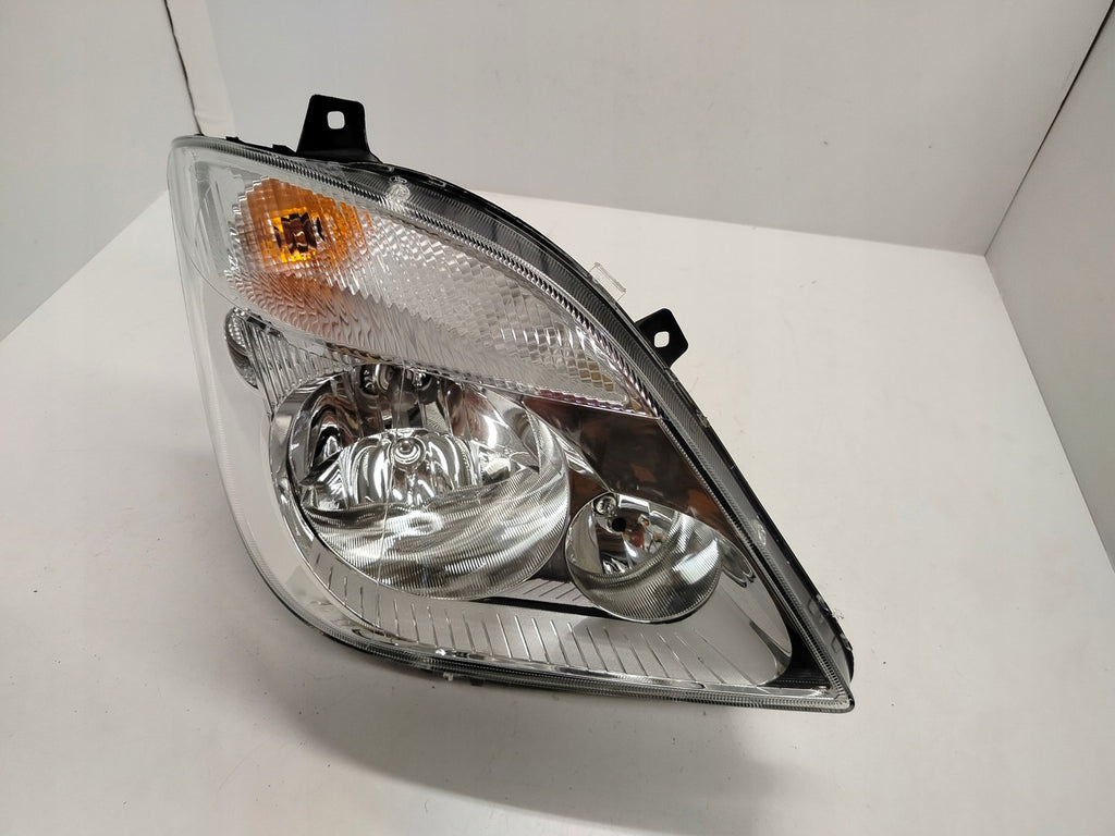 Frontscheinwerfer Mercedes-Benz Sprinter A9068200161 Ein Satz Headlight
