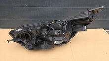 Laden Sie das Bild in den Galerie-Viewer, Frontscheinwerfer Ford C-Max F1CB13D152AF Rechts Scheinwerfer Headlight SCH2510515608ob