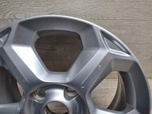 Laden Sie das Bild in den Galerie-Viewer, 1x Alufelge 15 Zoll 4x108 8V211007BA Ford Fiesta I Rim Wheel FEL9418481646cr