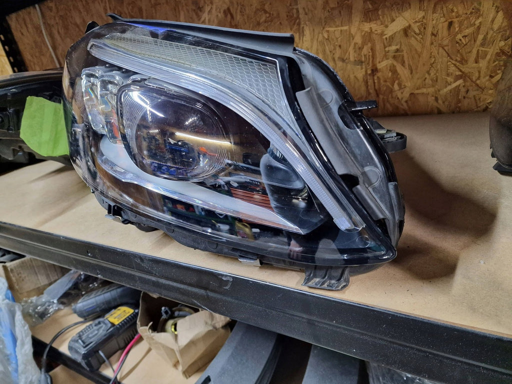 Frontscheinwerfer Mercedes-Benz W205 2059061606 Rechts Scheinwerfer Headlight SCH6550123209rb