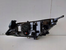 Laden Sie das Bild in den Galerie-Viewer, Frontscheinwerfer Opel Astra 13371596 LED Rechts Scheinwerfer Headlight SCH9877881825iw