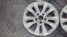 Load image into Gallery viewer, 4x Alufelge 17 Zoll 7.5" 5x120 43ET Glanz Weiß 6850152 BMW 2 F22 1 F21 F23 F20 FEL8301251770km