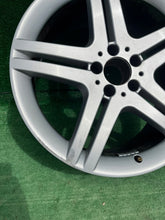 Load image into Gallery viewer, 1x Alufelge 19 Zoll 8.5" 5x112 35ET Glanz Silber A2304014602 Mercedes-Benz Amg FEL2061621861ta