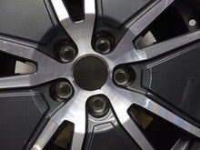 Load image into Gallery viewer, 1x Alufelge 17 Zoll 7.5&quot; 5x112 38ET Glanz Grau 8W0601025 Audi A4 Mg Rim Wheel