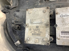Laden Sie das Bild in den Galerie-Viewer, Frontscheinwerfer Mercedes-Benz W211 15436200 Rechts Scheinwerfer Headlight SCH6832287030xx