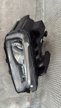 Laden Sie das Bild in den Galerie-Viewer, Frontscheinwerfer Hyundai Kona 92102-J9100 Full LED Rechts Headlight SCH8027533337sl