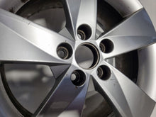 Laden Sie das Bild in den Galerie-Viewer, 1x Alufelge 15 Zoll 6.0" 5x112 43ET 5J0601025AG Skoda Rim Wheel FEL8111716471pt