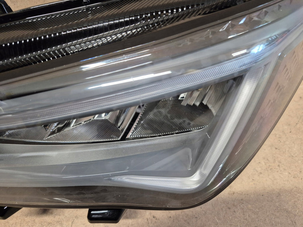 Frontscheinwerfer Cupra Born 10F941007J LED Links Scheinwerfer Headlight SCH5721240292iu