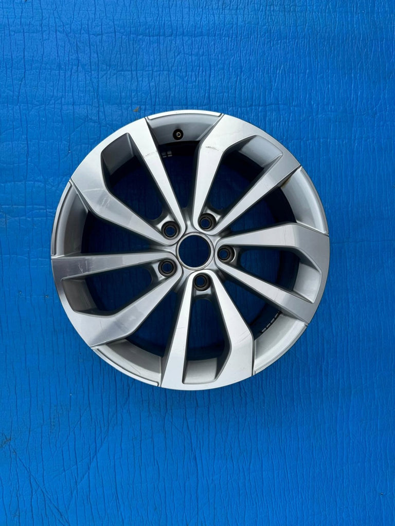 1x Alufelge 17 Zoll 7.0" 5x112 45ET Glanz Schwarz 2GA601025AG VW Rim Wheel FEL8814621807mi