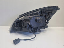 Load image into Gallery viewer, Frontscheinwerfer Volvo S60 II V60 31299991 89905476 Xenon Rechts Headlight SCH2004797391cz