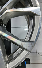 Laden Sie das Bild in den Galerie-Viewer, 1x Alufelge 19 Zoll 9.0" 5x112 32ET Glanz Grau 6883641 BMW G29 Rim Wheel FEL2979582046ef